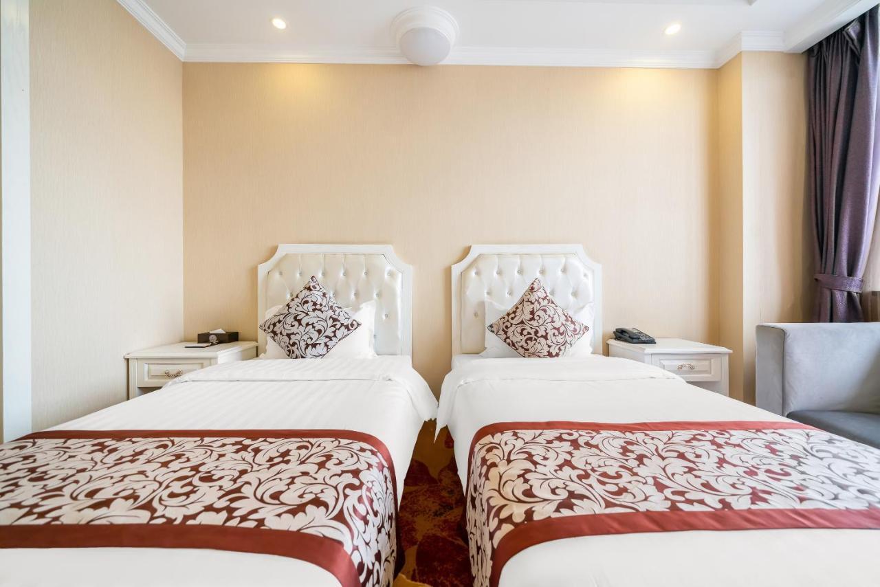 Hotel Pudong Airport Licheng Ruixuan 4*